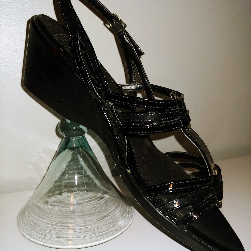 NWOT - Mootsies Tootsies Black Strappy Wedge Heels